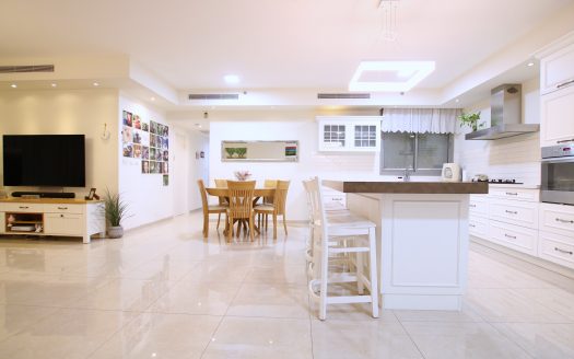 נמכר!!! נמכר!!! נמכר!!!