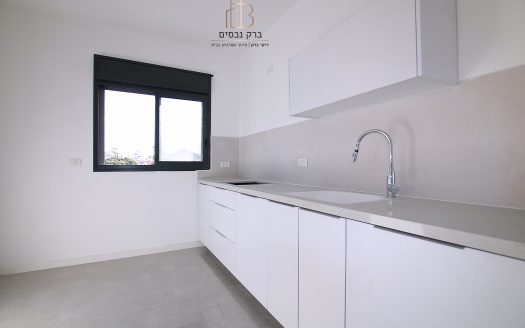 בייצוג בלעדי – למכירה!!! בלב ביאליק במיקום נגיש להכל! דירת 2 חדרים מתוכננת ומעוצבת בטוב טעם, עורפית ושקטה…
