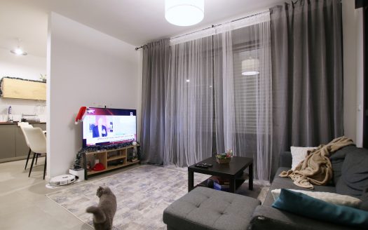 בייצוג בלעדי – למכירה!!! בלב ביאליק במיקום נגיש להכל! דירת 2 חדרים מתוכננת ומעוצבת בטוב טעם, עורפית ושקטה…