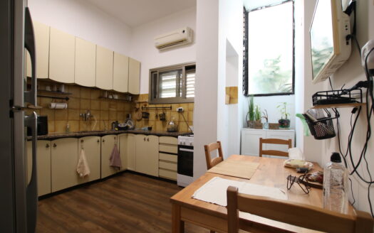 בייצוג בלעדי – למכירה!!!! במוצקין הוותיקה ברחוב מבוקש ובמיקום נגיש להכל! דירת 3 חדרים בבניין רביעייה מטופח מאוד!