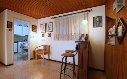 בייצוג בלעדי – למכירה!!!! במוצקין הוותיקה ברחוב מבוקש ובמיקום נגיש להכל! דירת 4.5 חדרים יחידה בקומה עם 4 כיווני אוויר!